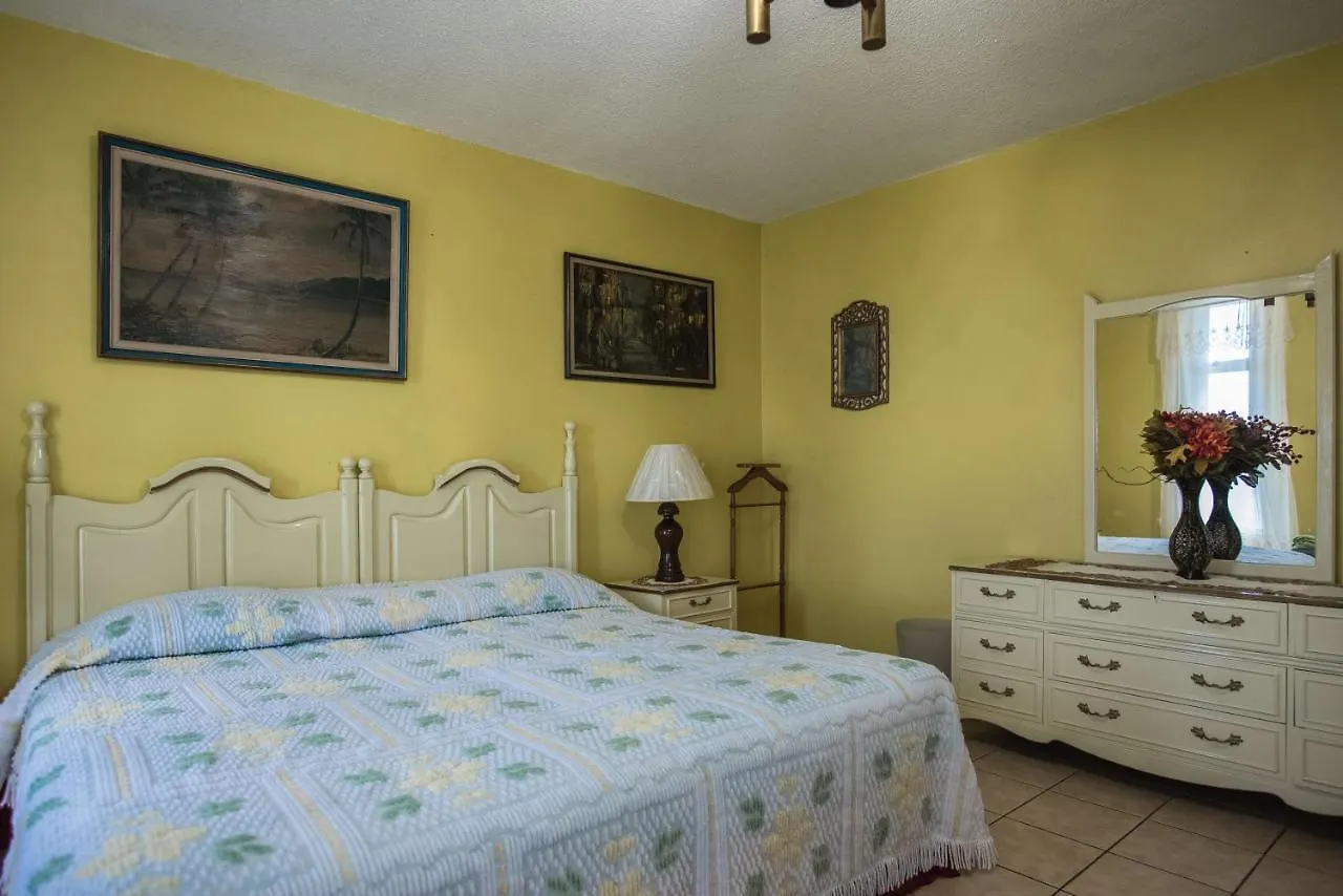 Beach Condos -Montego Bay Club Beach Resort Aparthotel