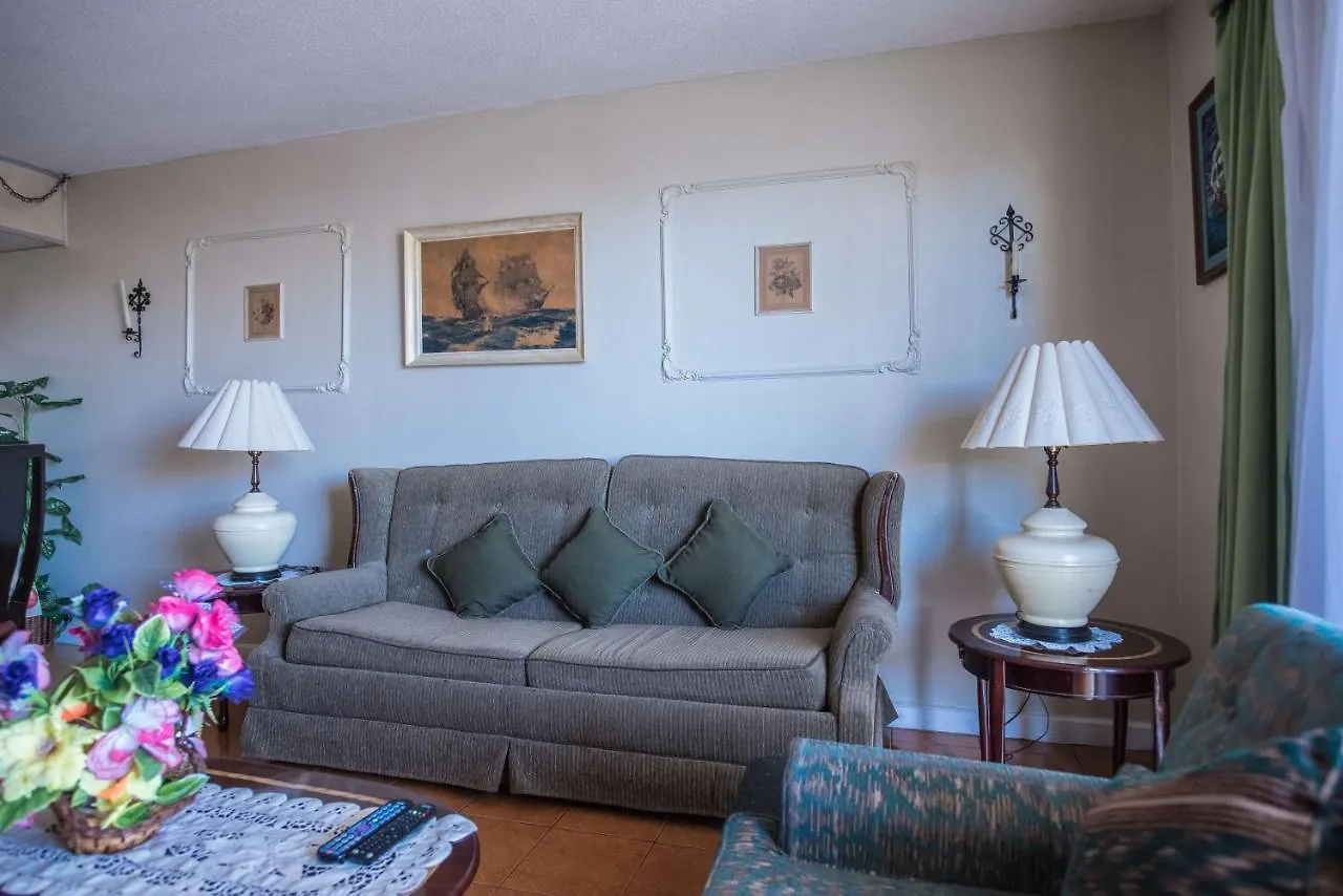 Aparthotel Beach Condos -Montego Bay Club Beach Resort