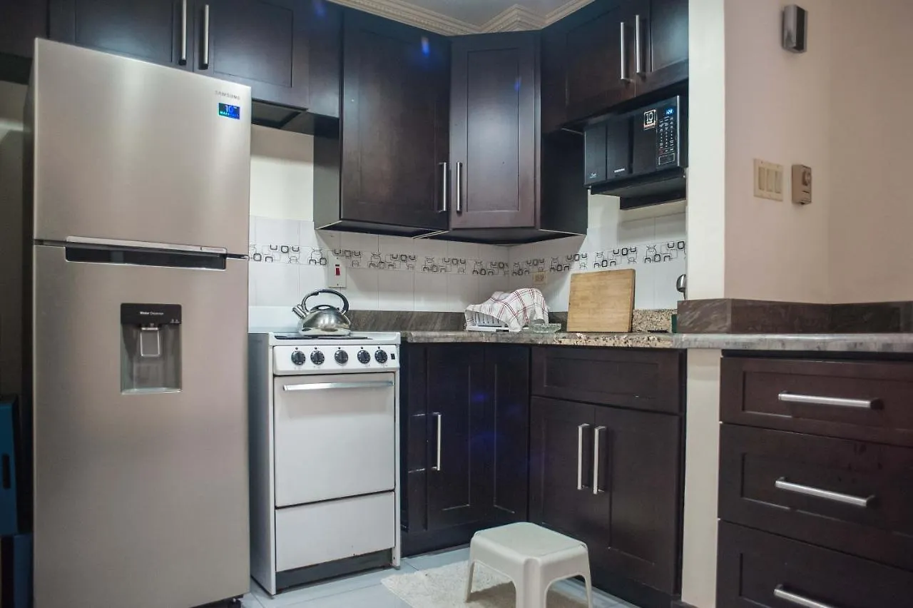 Aparthotel Beach Condos -Montego Bay Club Beach Resort