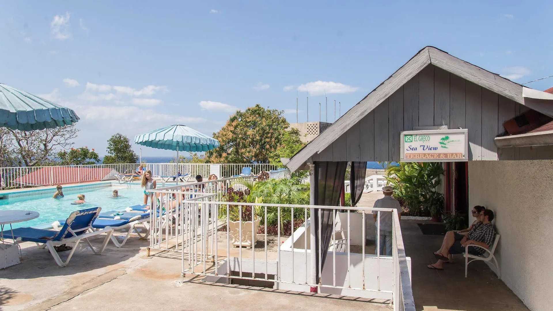 Aparthotel Beach Condos -Montego Bay Club Beach Resort